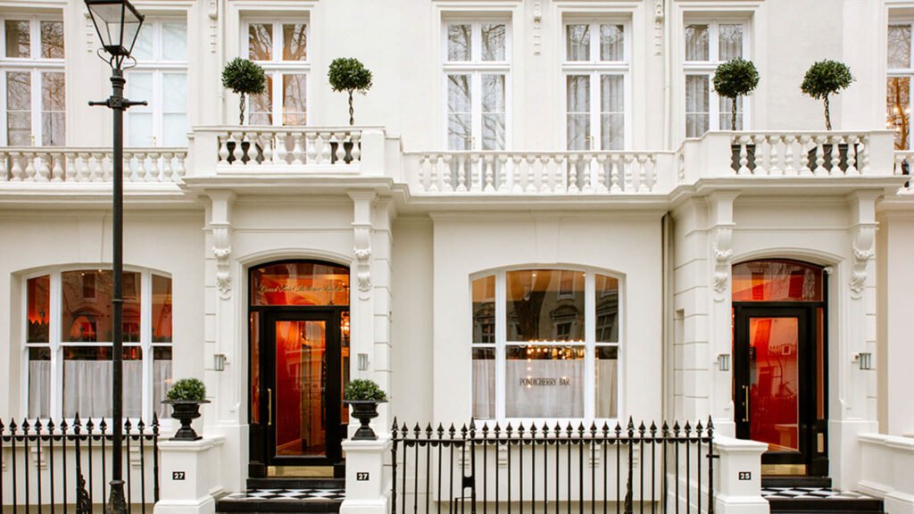 Grand Hotel Bellevue, Paddington