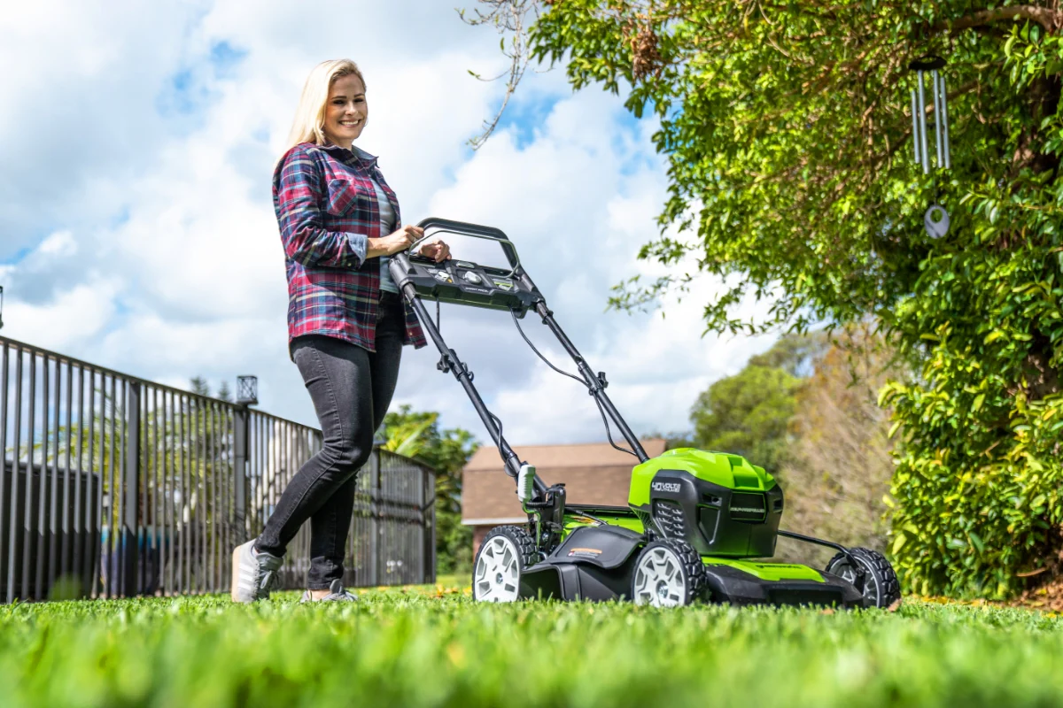 Top 7 Lawn Mowers For a Perfectly Manicured Yard in 2026